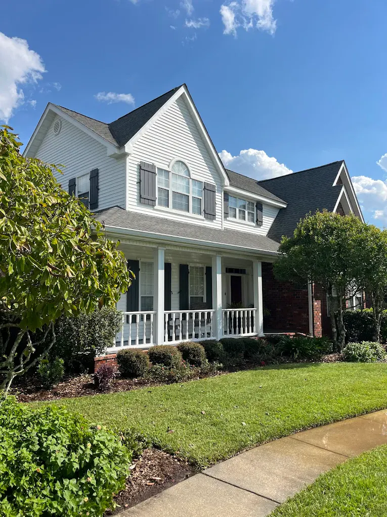 House washing — Maurice